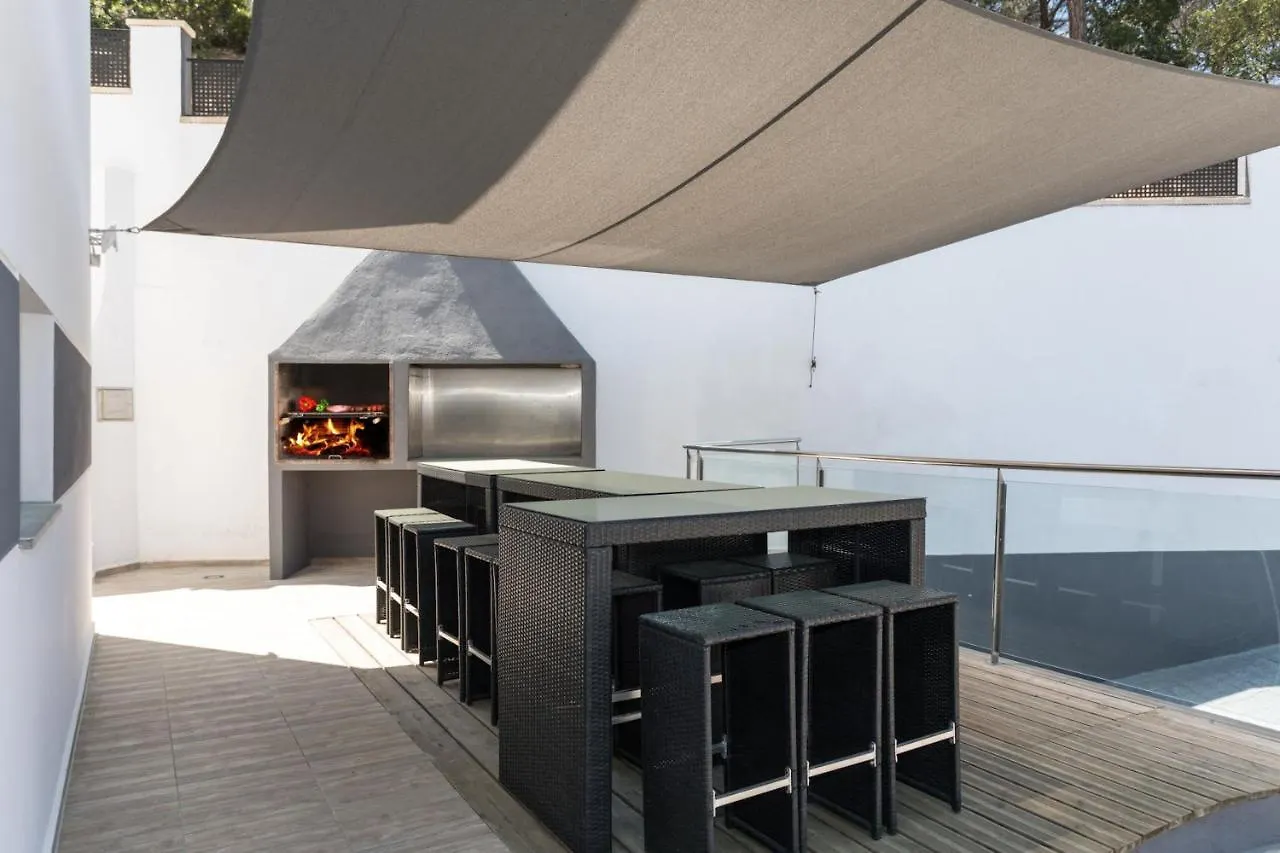Villa Lloret: Beachside Retreat with Private Pool and Garden Lloret de Mar