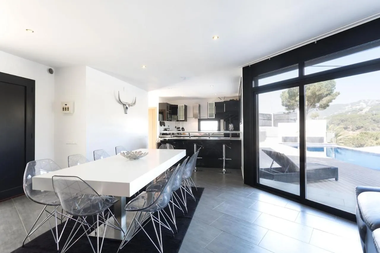 Family-Friendly Villa In Lloret De Mar With Private Pool